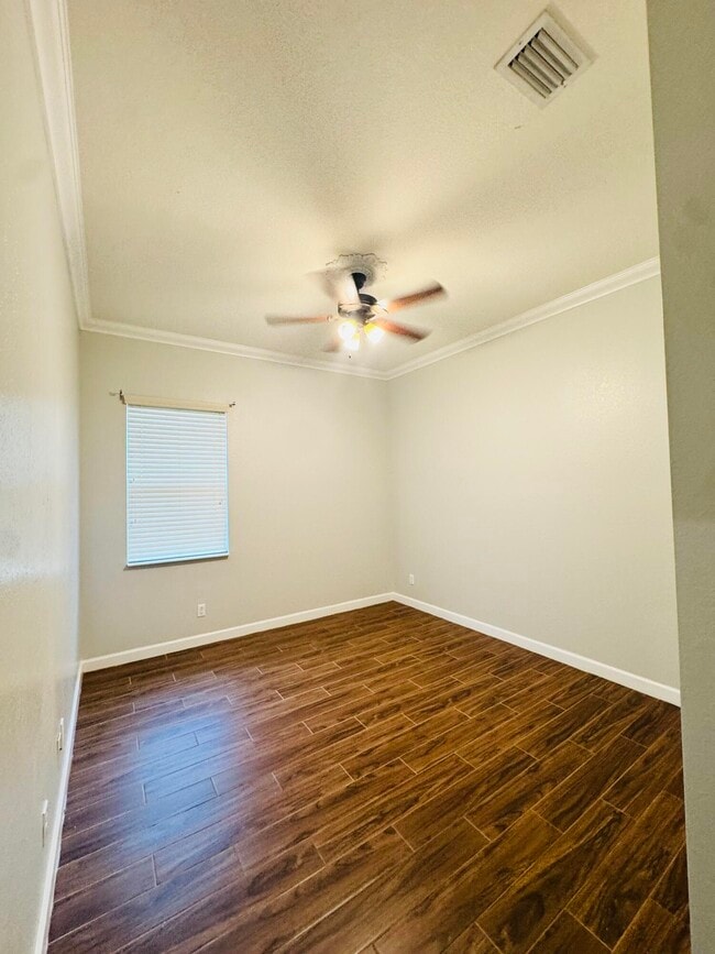 Photo - 1807 Berkshire Cir SW