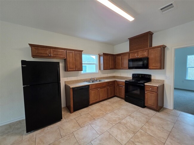 Photo - 6110 White Oak Dr