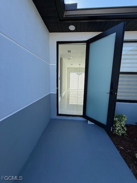 Photo - 640 Central St E