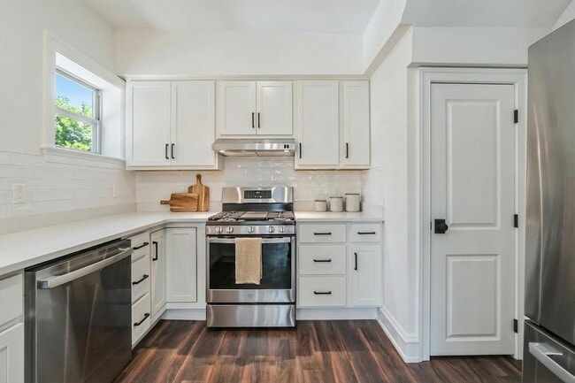 Photo - 104 Poplar Ave Unit 1