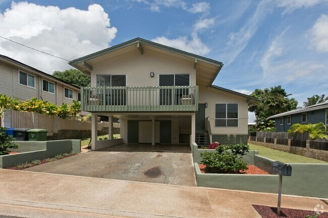 Building Photo - Lower Makakilo - Stunning Fully Remodeled ... Rental