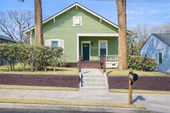 Building Photo - 1039 Astor Ave SW