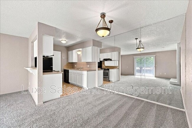 Photo - 3200 W Britton Rd Unit 282