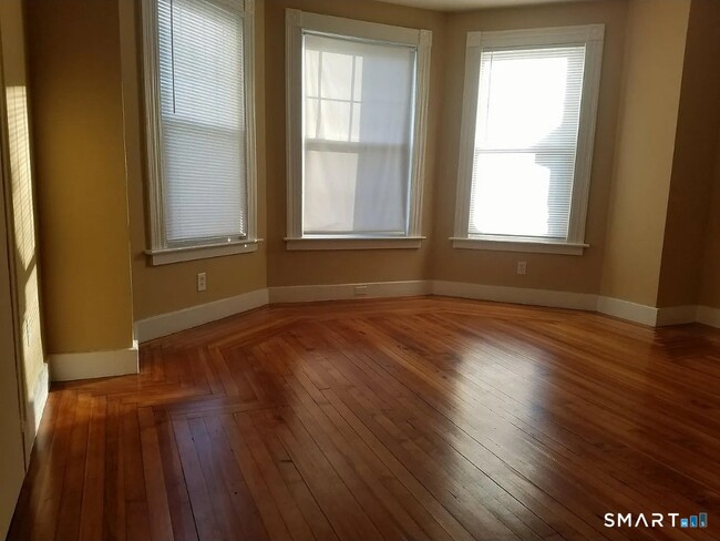 Photo - 39 Pine St Unit 2nd fl