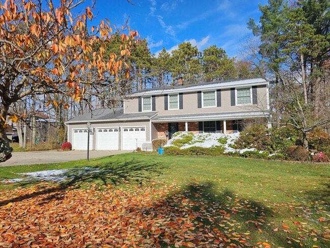 Building Photo - Gorgeous Home in Echo Hill