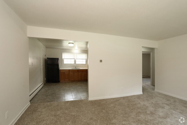 Living Room reverse view - Deerfield Apartments