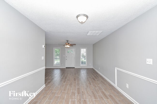 Photo - 41 Country Village Dr