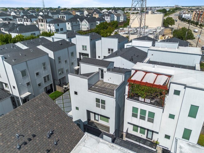 Photo - 8409 Hempstead Rd