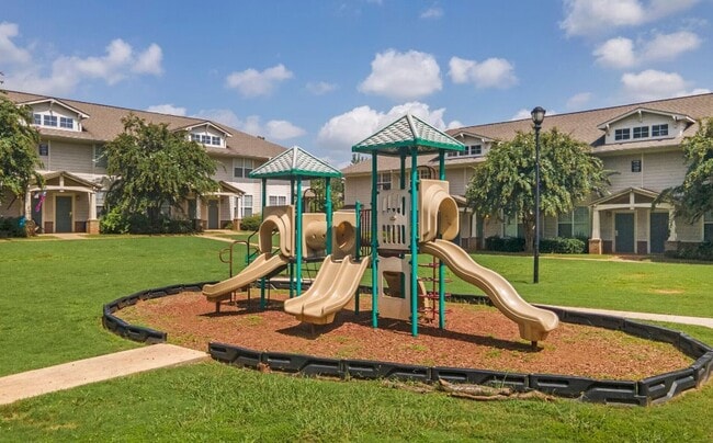 Towne at Lakewood Heights