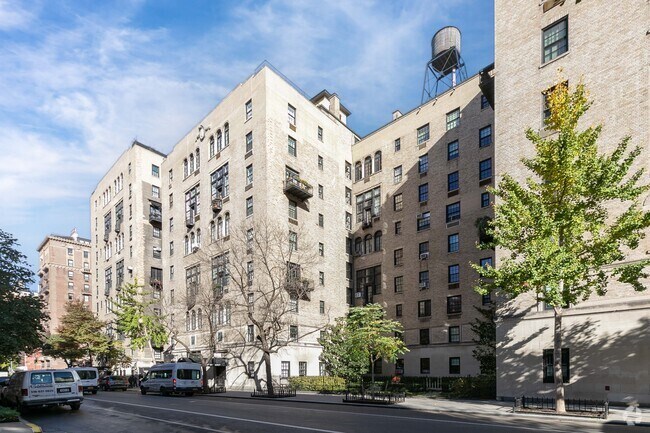 Photo - 29-45 E Ninth St