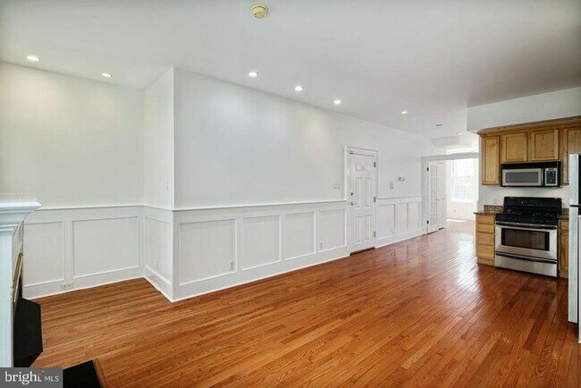 Photo - 632 Pine St Unit 2