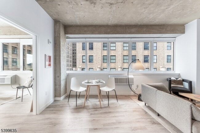 Photo - 10 Commerce Ct Unit 2D