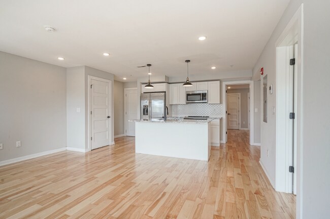 Photo - 1710 Cambridge St Unit 6