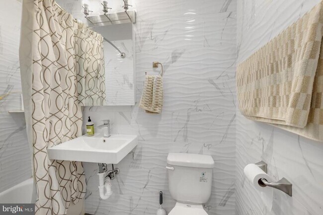 Photo - 624 N 35th St Unidad 2