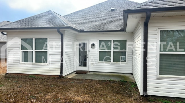 303 Kennesaw Ave