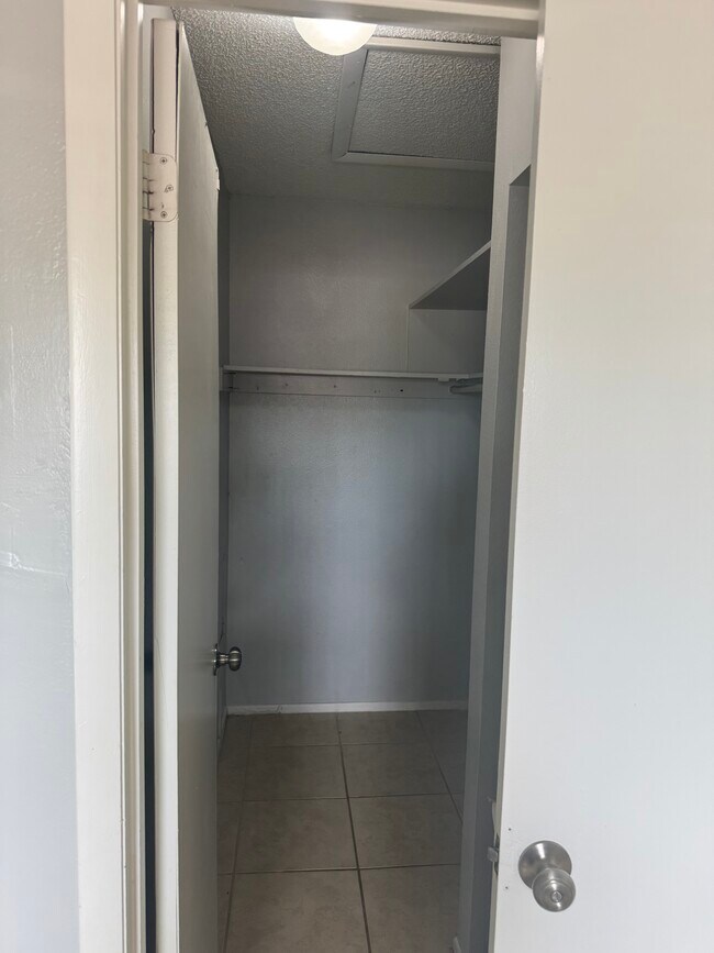 Photo - 1308 36th Ave W Unit D