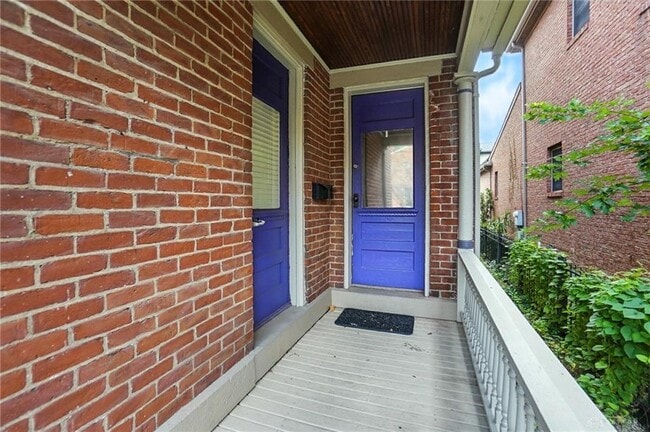 Photo - 218 Brown St