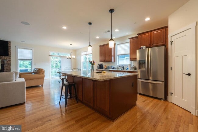 Photo - 1113 Chevron Rd