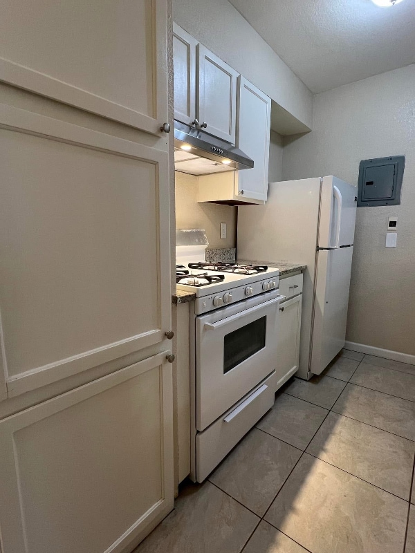 Photo - 2300 Lee Trevino Dr Unidad Apt 23