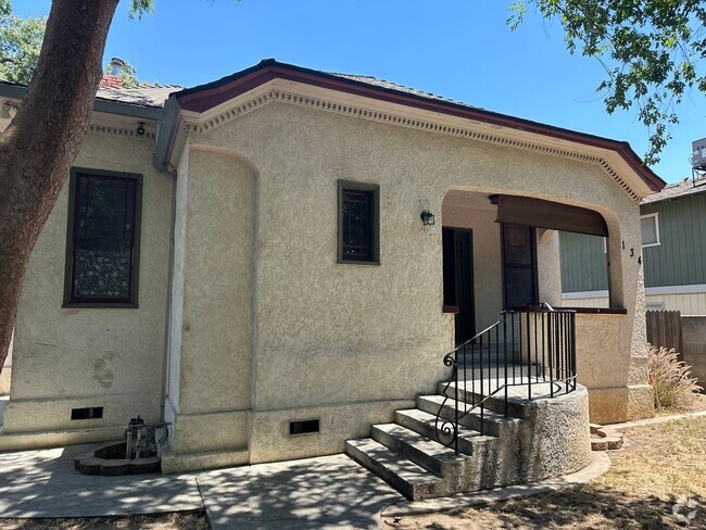 Building Photo - 134 N College Ave Rental