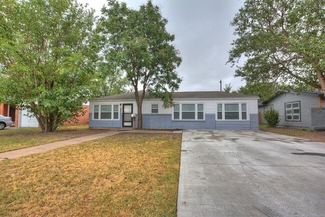 Building Photo - 4205 41st St