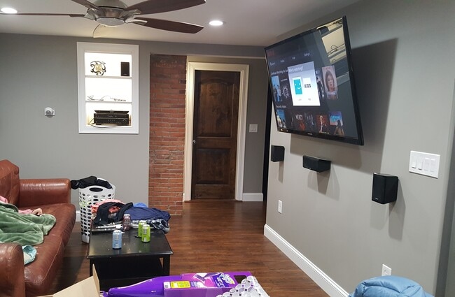 Photo - 370 N State St Unit 370 A