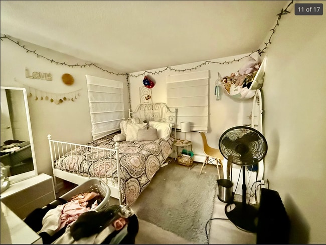 Photo - 141 E High St