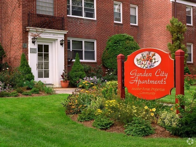 Building Photo - Garden City Apartments