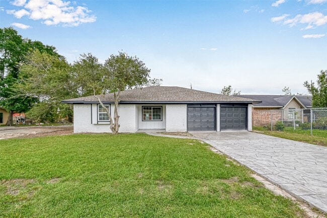 17114 Folsom Dr