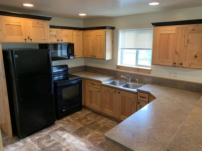 Photo - 1037 Enterprise Dr