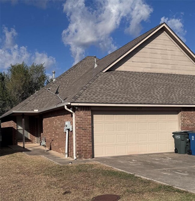 Photo - 433 Sterling Pointe Way Townhome