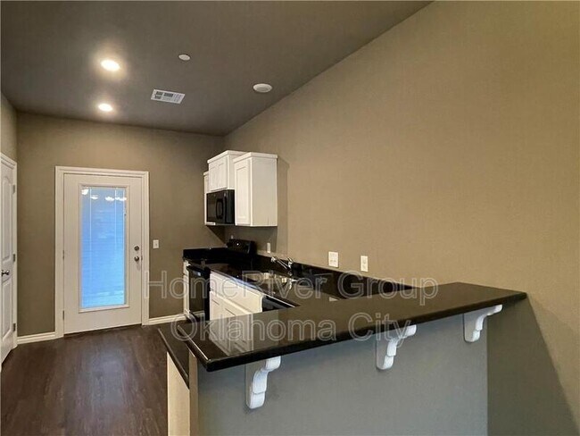 Photo - 919 SW 91st St