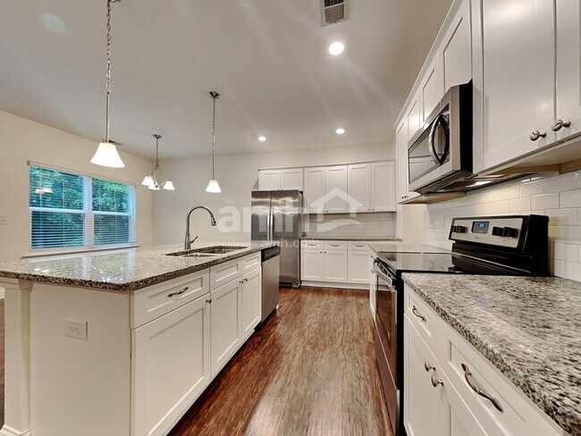 Photo - 174 Makenna Dr