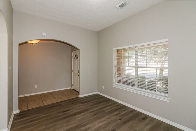 Photo - 16419 Great Ridge Ct