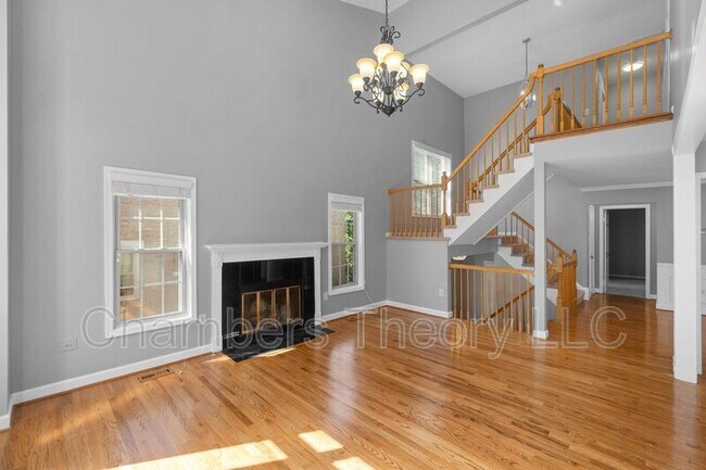 Photo - 2170 Kings Garden Way