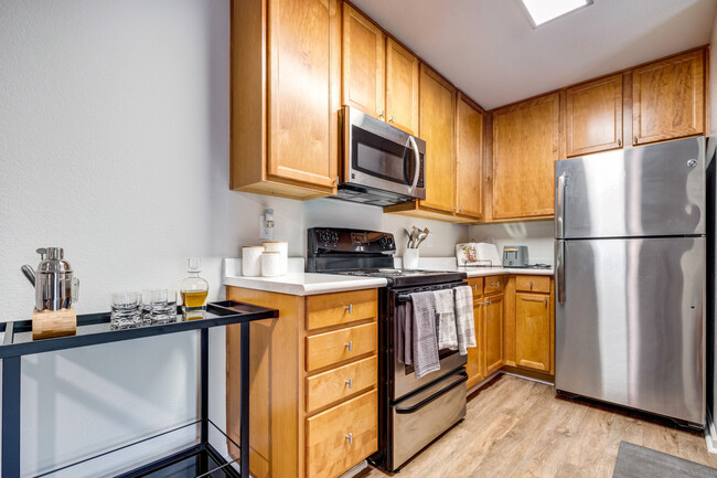 Building Photo - IMT Pleasanton Rental
