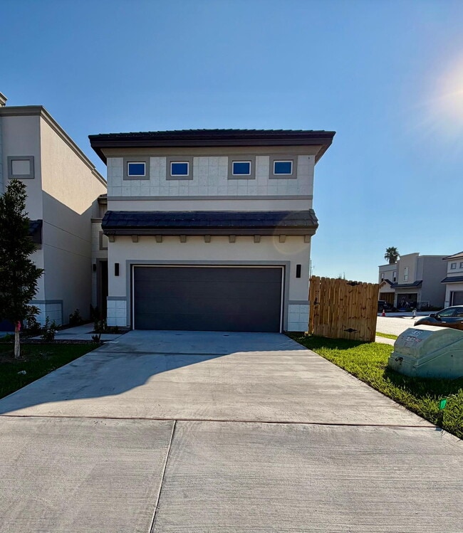 Building Photo - "Spacious 3-Bed, 2-Bath Oasis in Mission, TX – Your Perfect 1718 Sq Ft Retreat on Corales Street!"