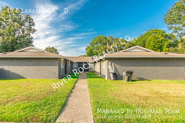 Photo - 19 E Laramie Dr House