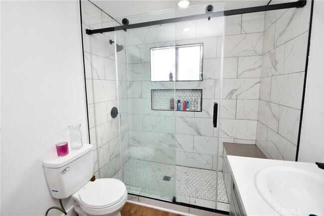 Photo - 4028 160th St