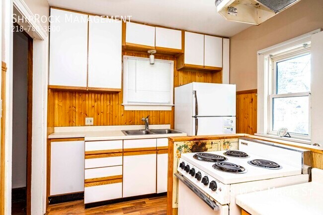 Photo - 118 W St Marie St