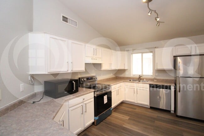 Building Photo - 4526 E Windsong Dr Rental