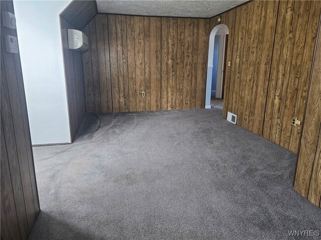 Photo - 190 Clover Pl