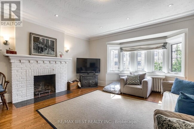 Photo - 6 Oriole Gardens Unité Main