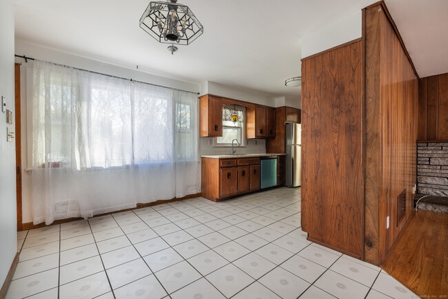 Photo - 3845 Old Town Rd