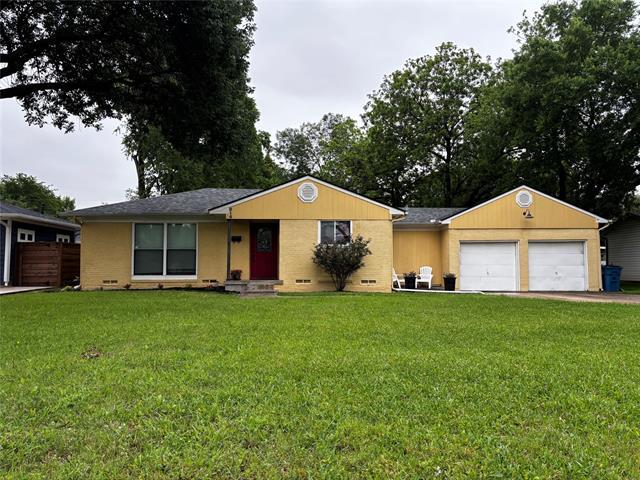 Building Photo - 816 E Texas St