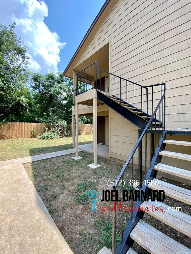 Photo - 1632 Post Rd Unidad 1632 Post Road -Apt. 2