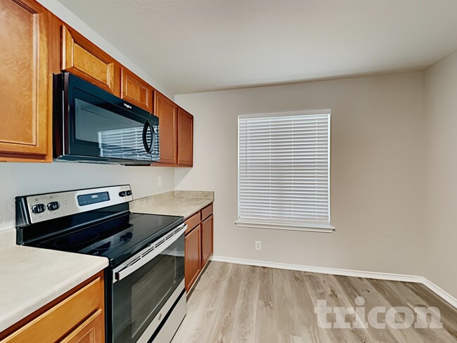 Photo - 8034 Cavern Hill