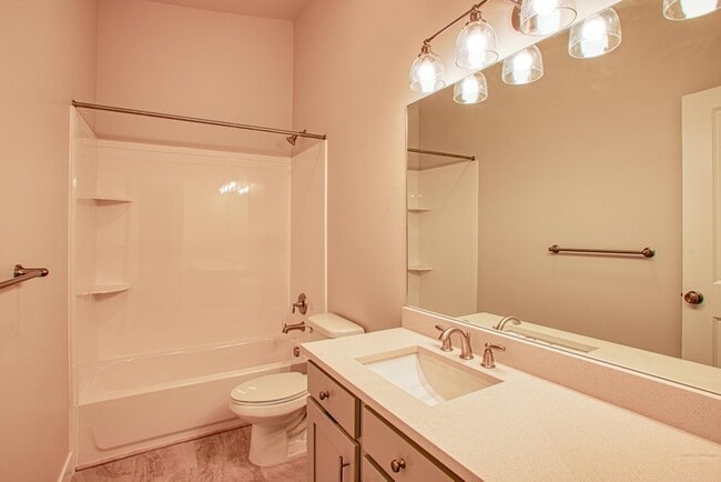 Photo - 602 E Fort Union Blvd