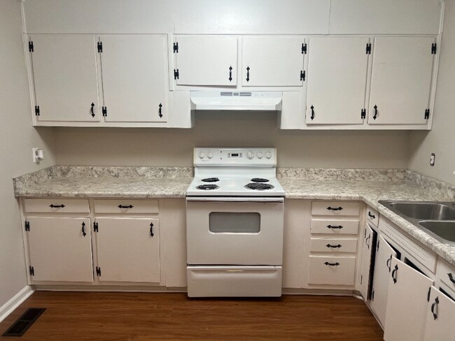 Photo - 2902 NW Love Dr