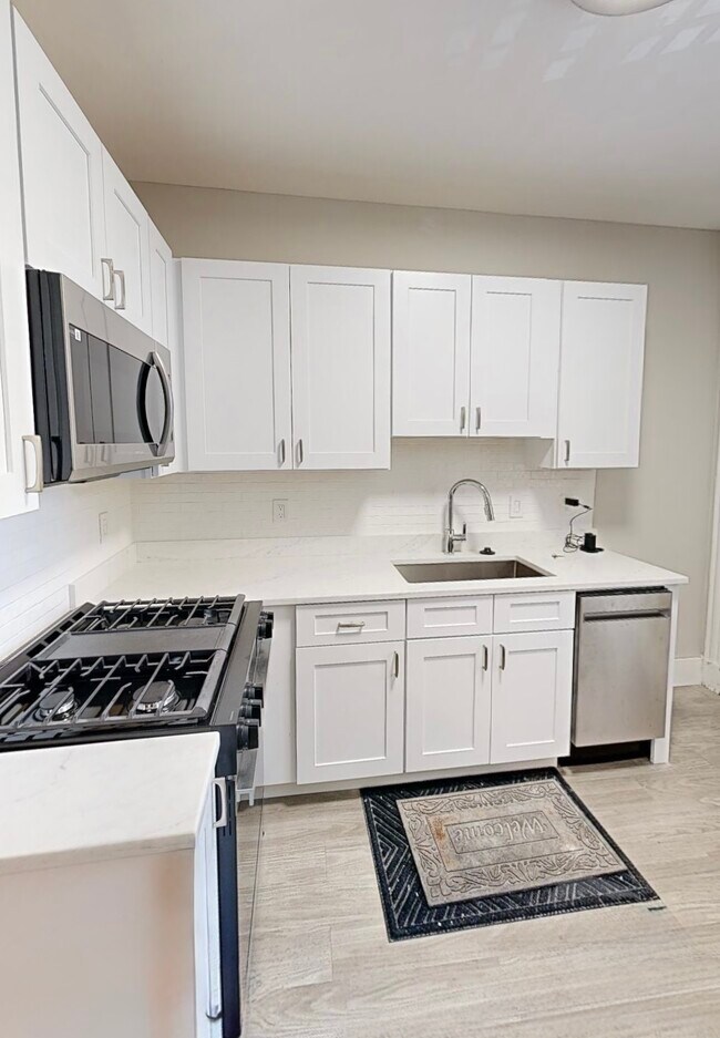 Photo - 6 Radcliffe Rd Unit 1